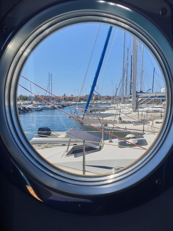 Houseboat Seabreeze Hotel Alghero Exterior photo