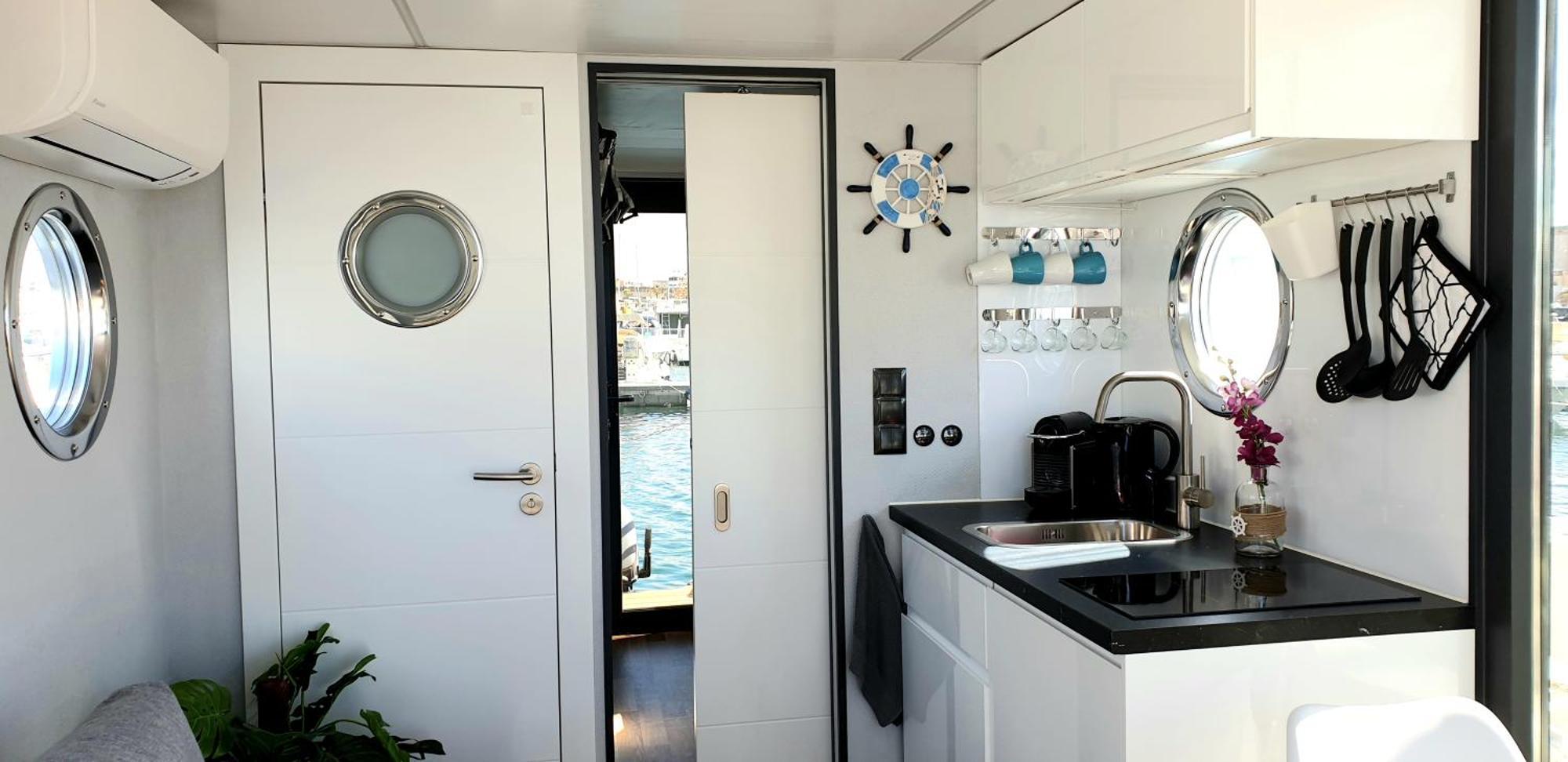 Houseboat Seabreeze Hotel Alghero Exterior photo